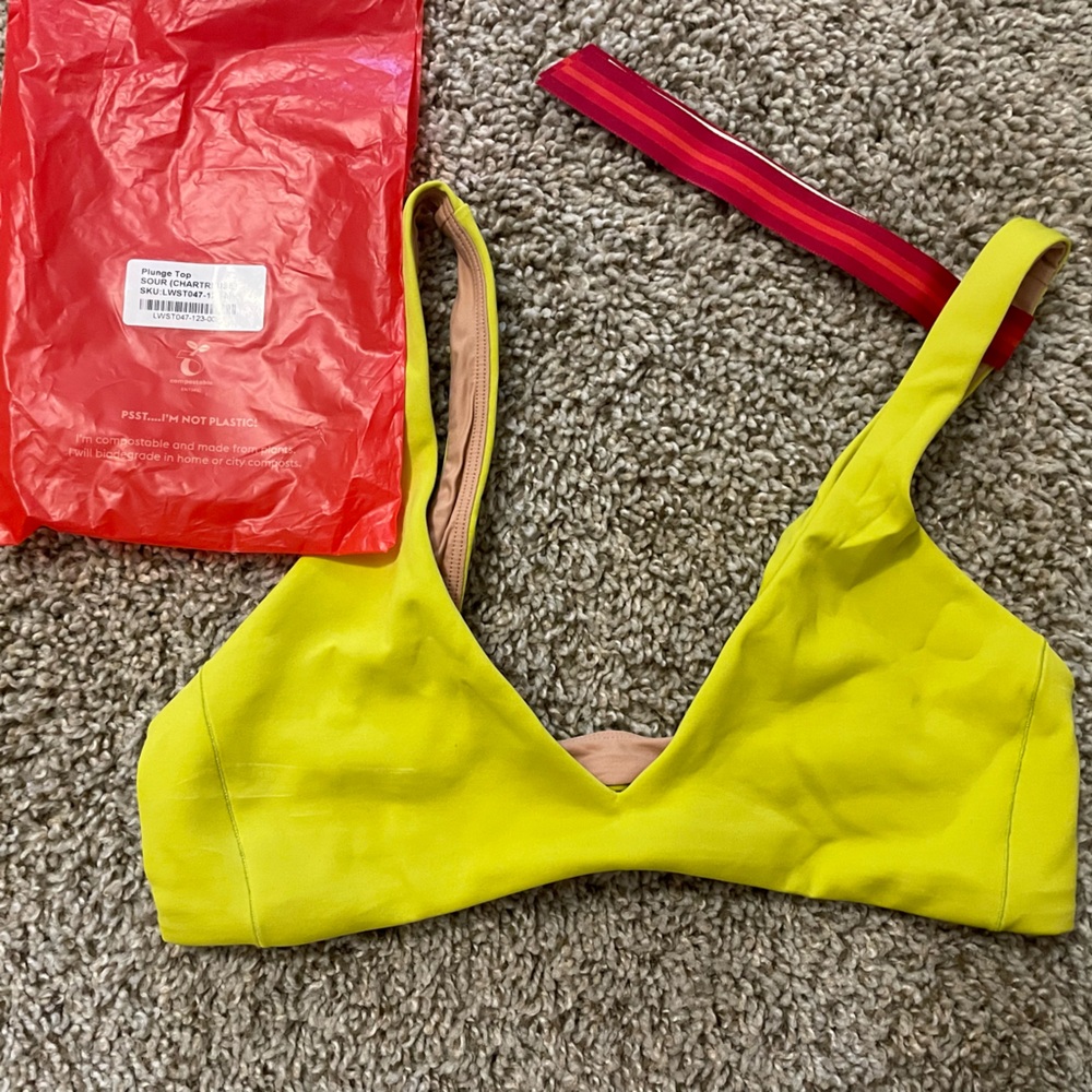 Left on Friday plunge top sour